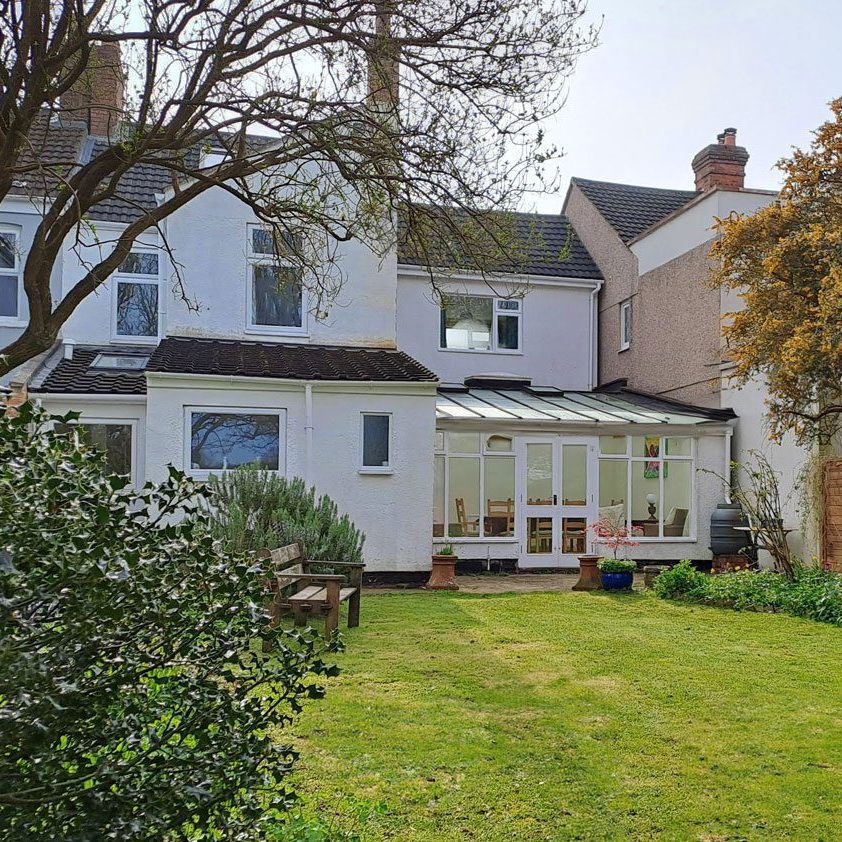 Swindon-garden-and-sunroom-exterior-homepage-mobile header square.